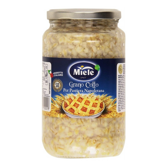 Jar of Miele Grano Cotto pasta on a white background